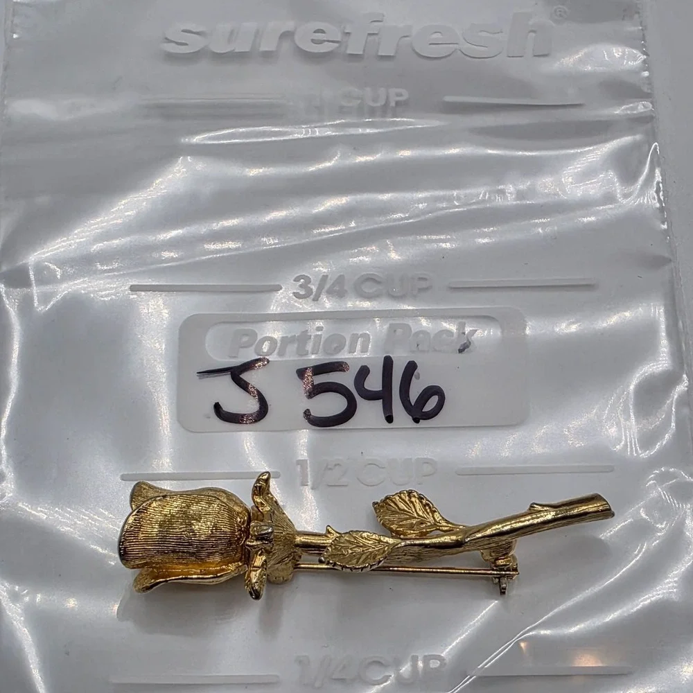 Vintage Tanner II Gold Tone Rose Brooch Long Stem Floral Signed‎ Pin Exquisite